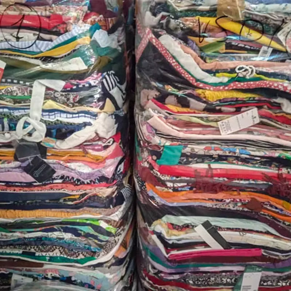 BALA 25Kg DE ROPA VINTAGE PREMIUM